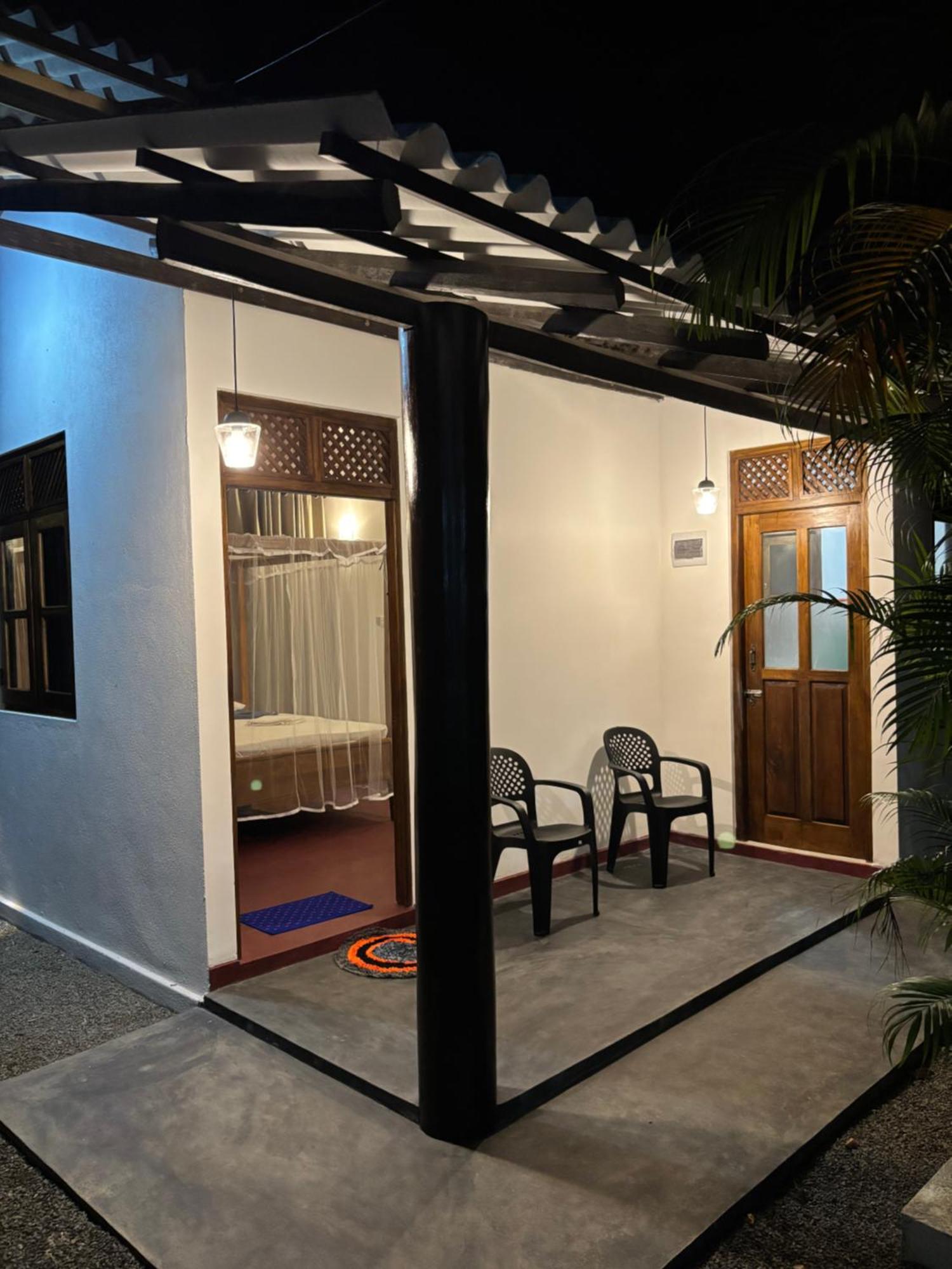 Bed and Breakfast Ima House Dikwella Sur Exterior foto