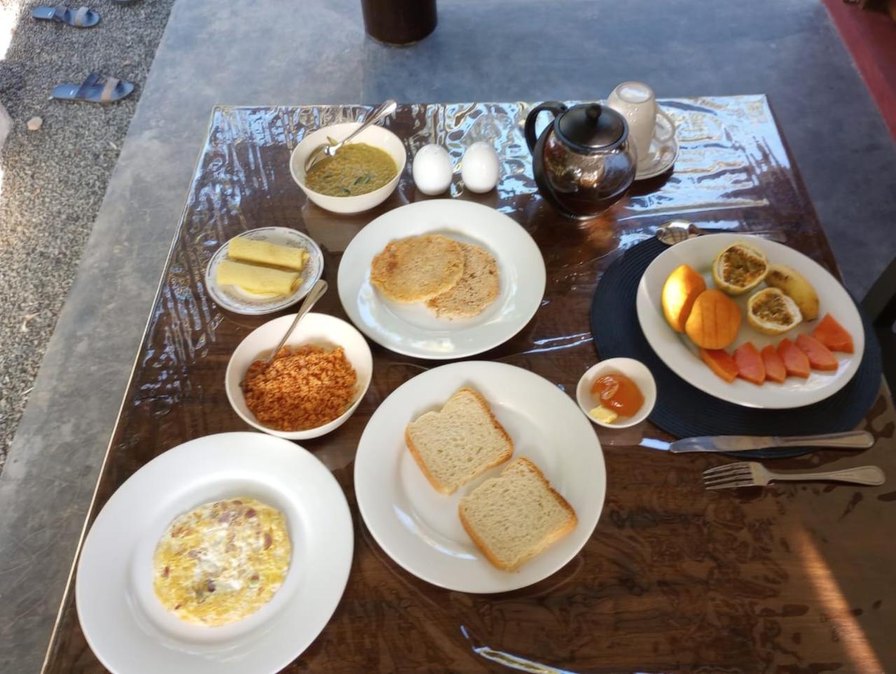 Bed and Breakfast Ima House Dikwella Sur Exterior foto